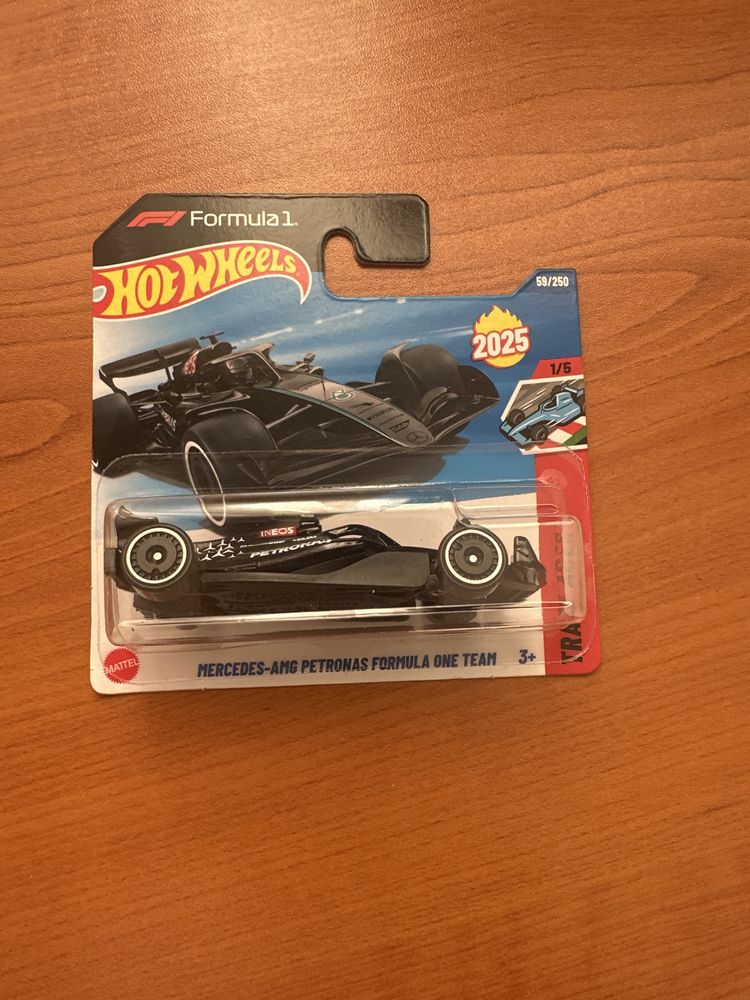 Mercedes- AMG Petronas Formula One Team Hot Wheels