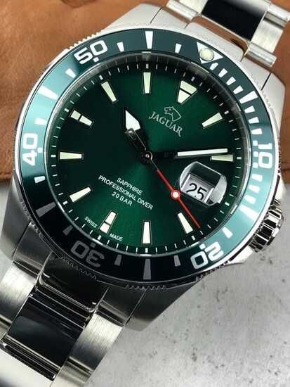 JAGUAR 44mm. Professional Diver 200m. HULK