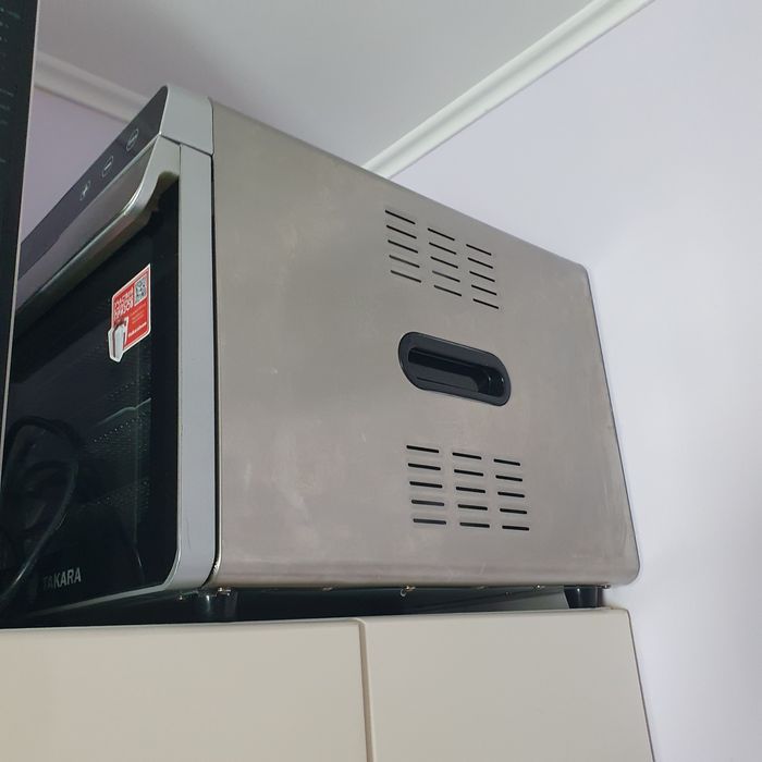 Продам сушилку для овощей фруктов и мяса, рыбы, курицы