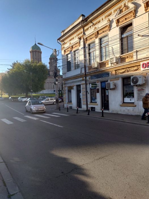 De închiriat spațiu comercial – 45 mp, stradal, lângă  Sf. Dumitru