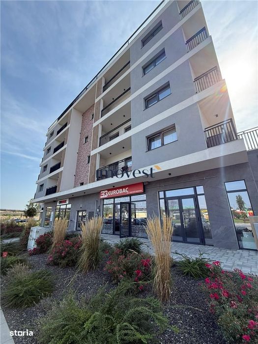 Spatiu comercial de inchiriat in complexul SMARALD-Satu Mare