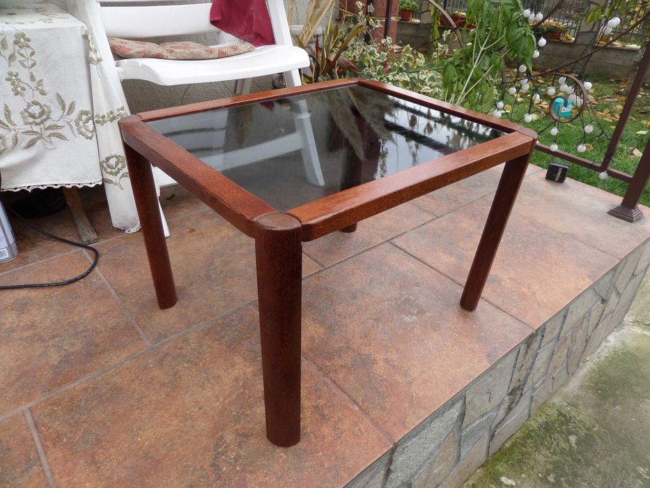 Masuta cafea lemn si sticla fumurie frumoasa deosebita