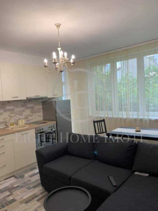 Продава се Двустаен апартамент в Пловдив, Център - 60 кв.м за 2867 €/кв.м - Снимка #2