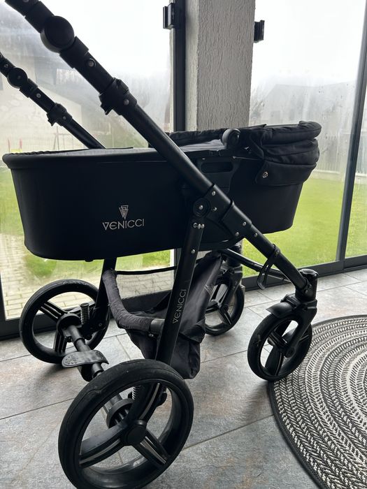 Carucior Venicci 3 in 1