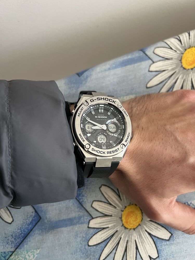 Часовник Casio G-Shock GST-W110-1AER