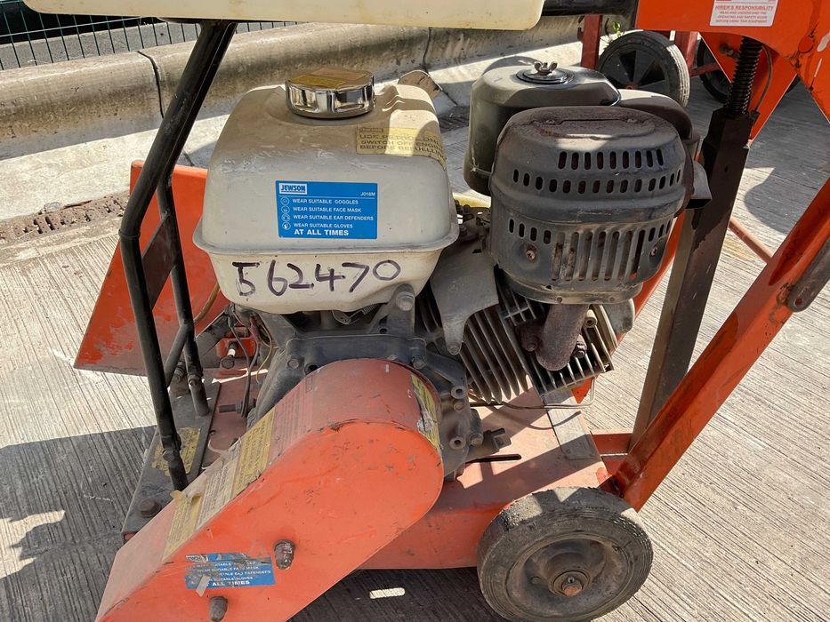 Taietor asfalt și Beton Clipper CS451