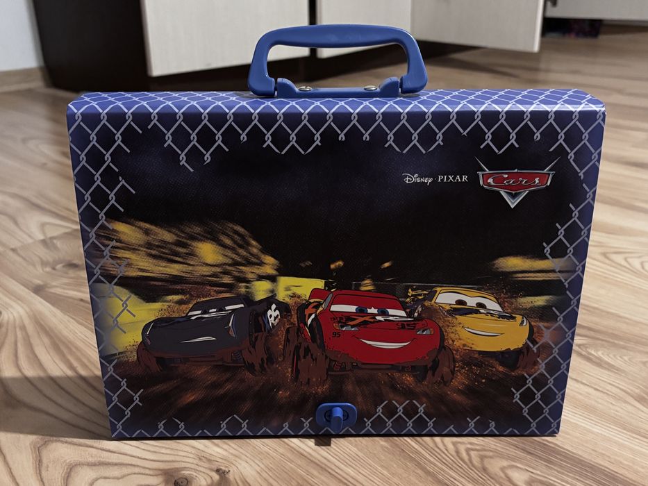 Картонено куфарче - Cars