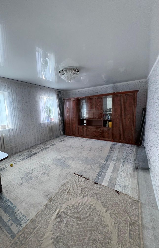 Продается жилой дом в р Аль - Фараби, ул Кызылкум д 26 кв 504 . В пеше