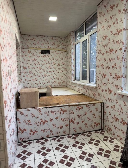 Yunusobod 5 mavze 3/3/5 (72²) sotiladi