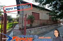 Casa in localitatea Berveni, strada principala, iesirea spre vama