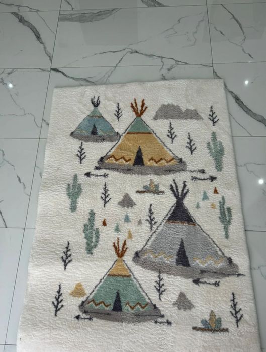 Covor pufos camera copii