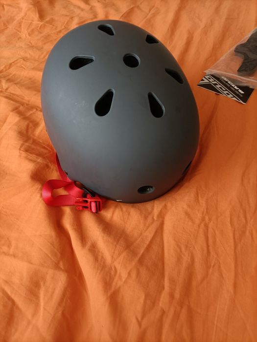 Casca noua skate, BMX etc.