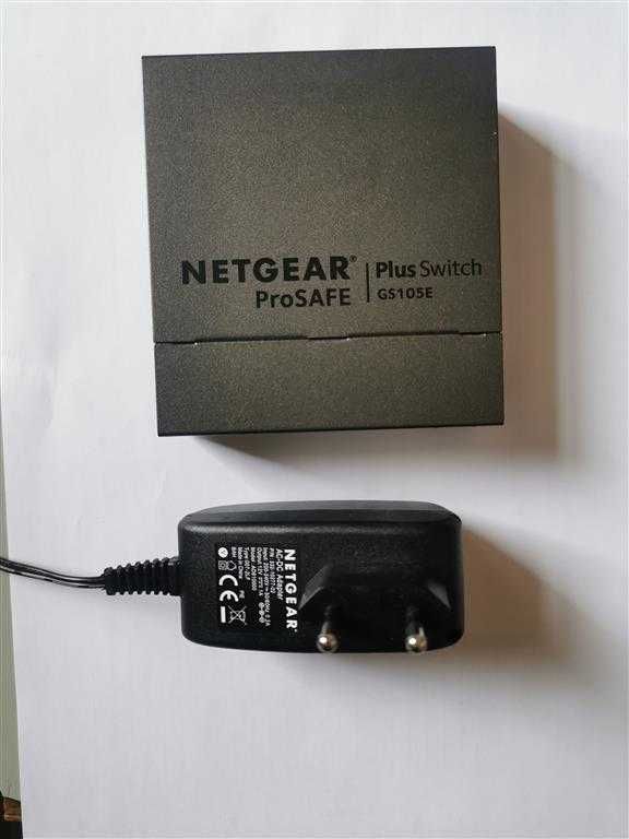 Switch NetGear GS105Ev2, 5 porturi Gigabit Smart Managed Plus