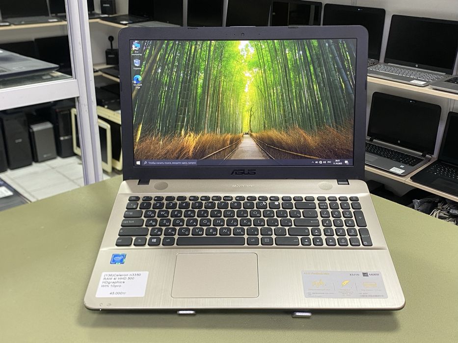 ASUS Celeron N3350 / 4GB / 500GB HDD. Для учебы и офисных задач
