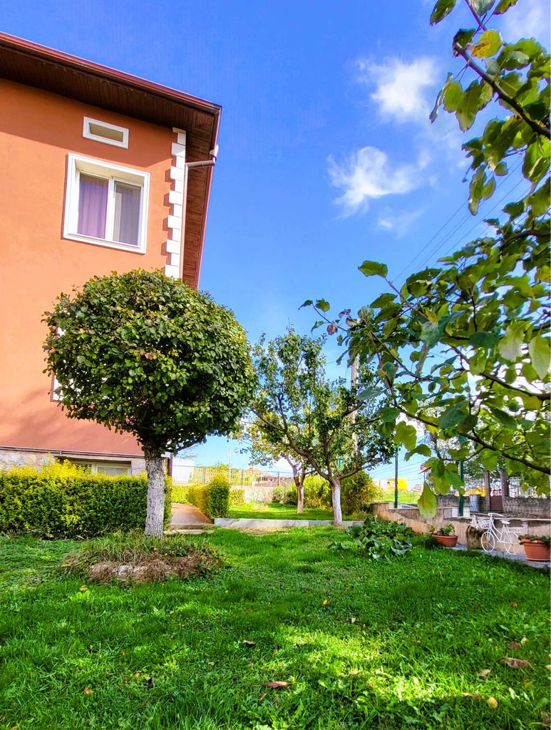Продава се Къща в Годеч - 164 кв.м за 2135 €/кв.м - Снимка #2