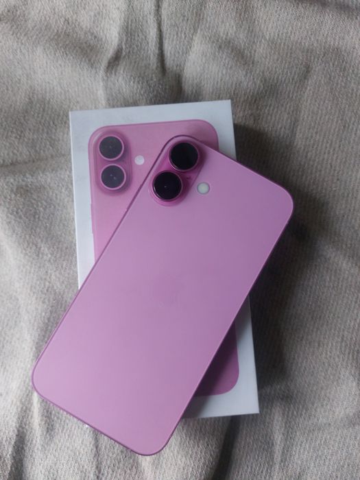 IPhone xr в корпусе 16 состояние новоя