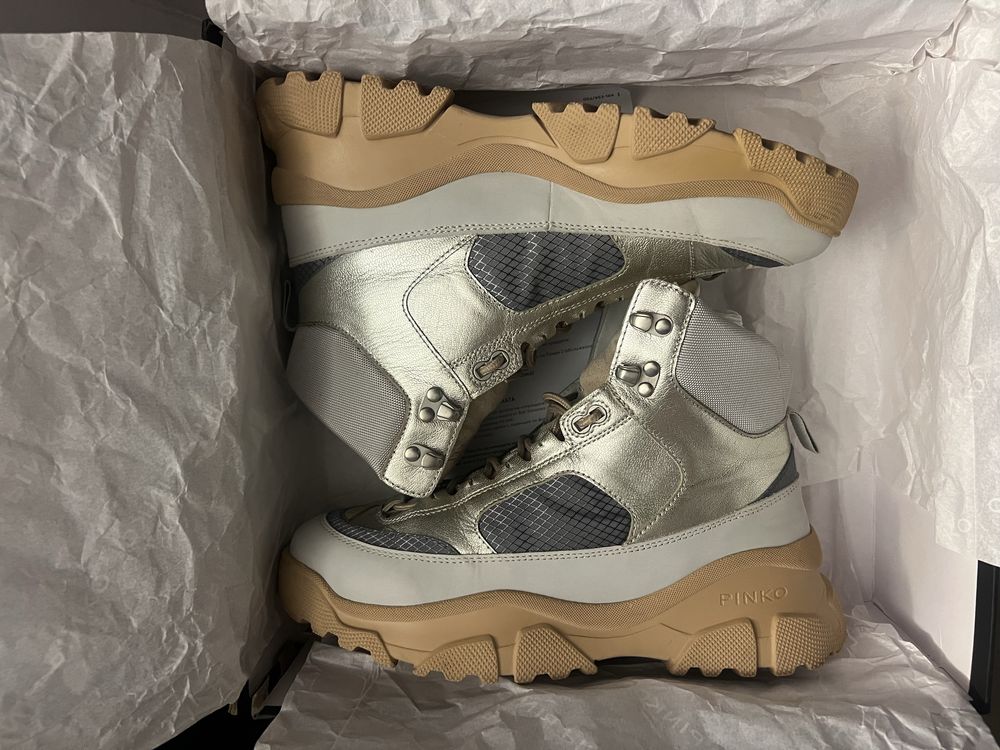 Pinko Sneakers Love Trek high