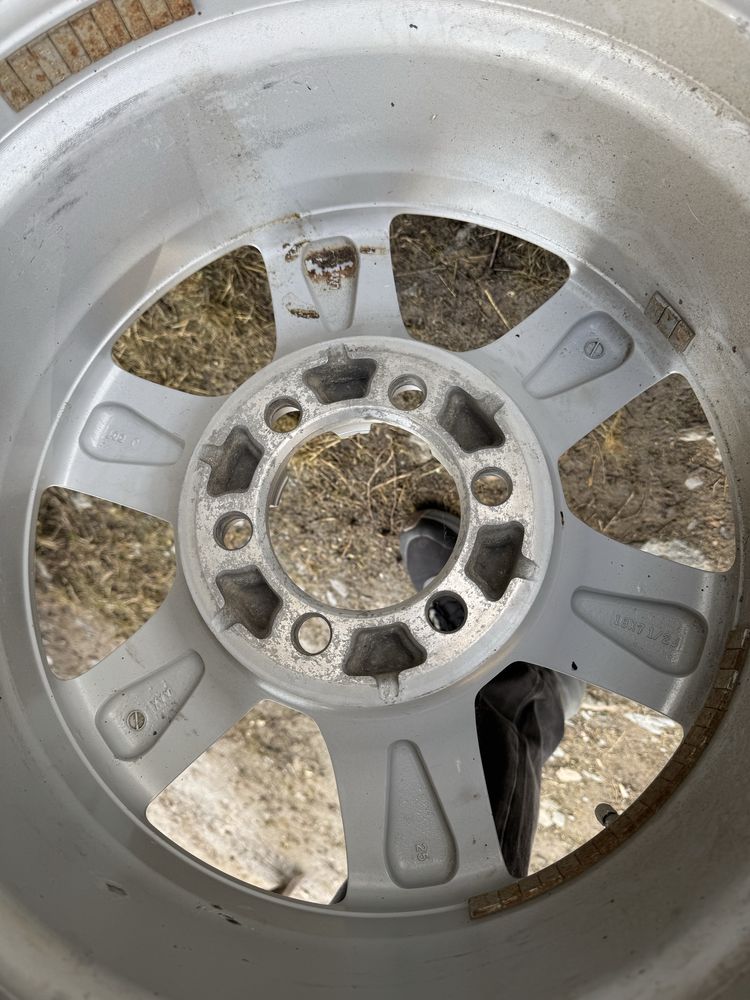 Диск с шиной 265/60 R18 от Lexus GX460
