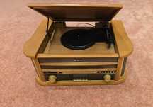 Pick-up retro (+CD, caseta, USB, Aux, Radio, boxe incorporate)