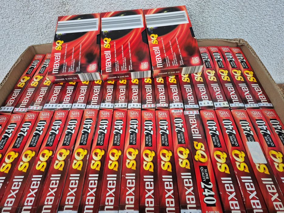 Vând lot 25 casete video VHS originale,cu filme actiune,western,război