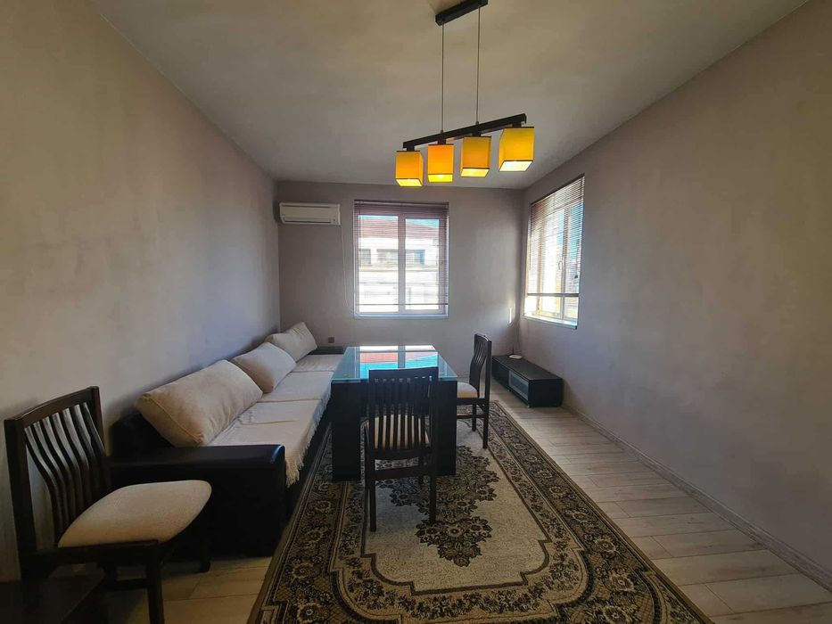 Двустаен апартамент в ЦЕНТЪРА на град Хасково