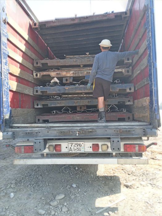 Xar xil Turdagi Konteynerlarimiz sotuvda Narxlar Arzon va Xamyon bop