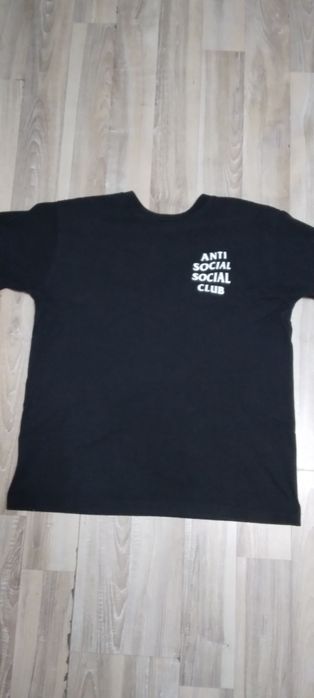 Tricou anti social club
