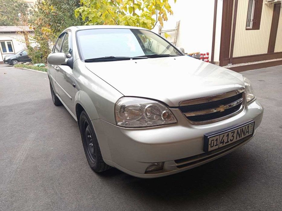 Срочно продаю Chevrolet Lacetti
