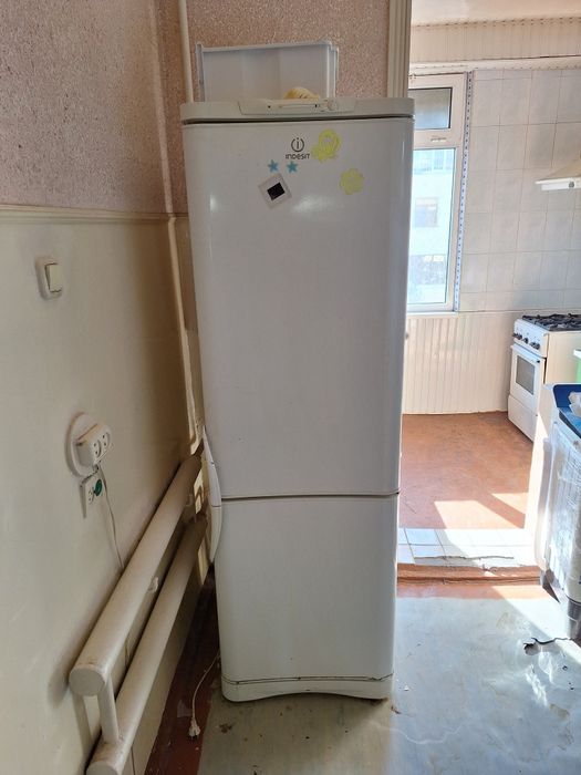 Muzlatgich/Xolodilnik 190sm ideal holatda
