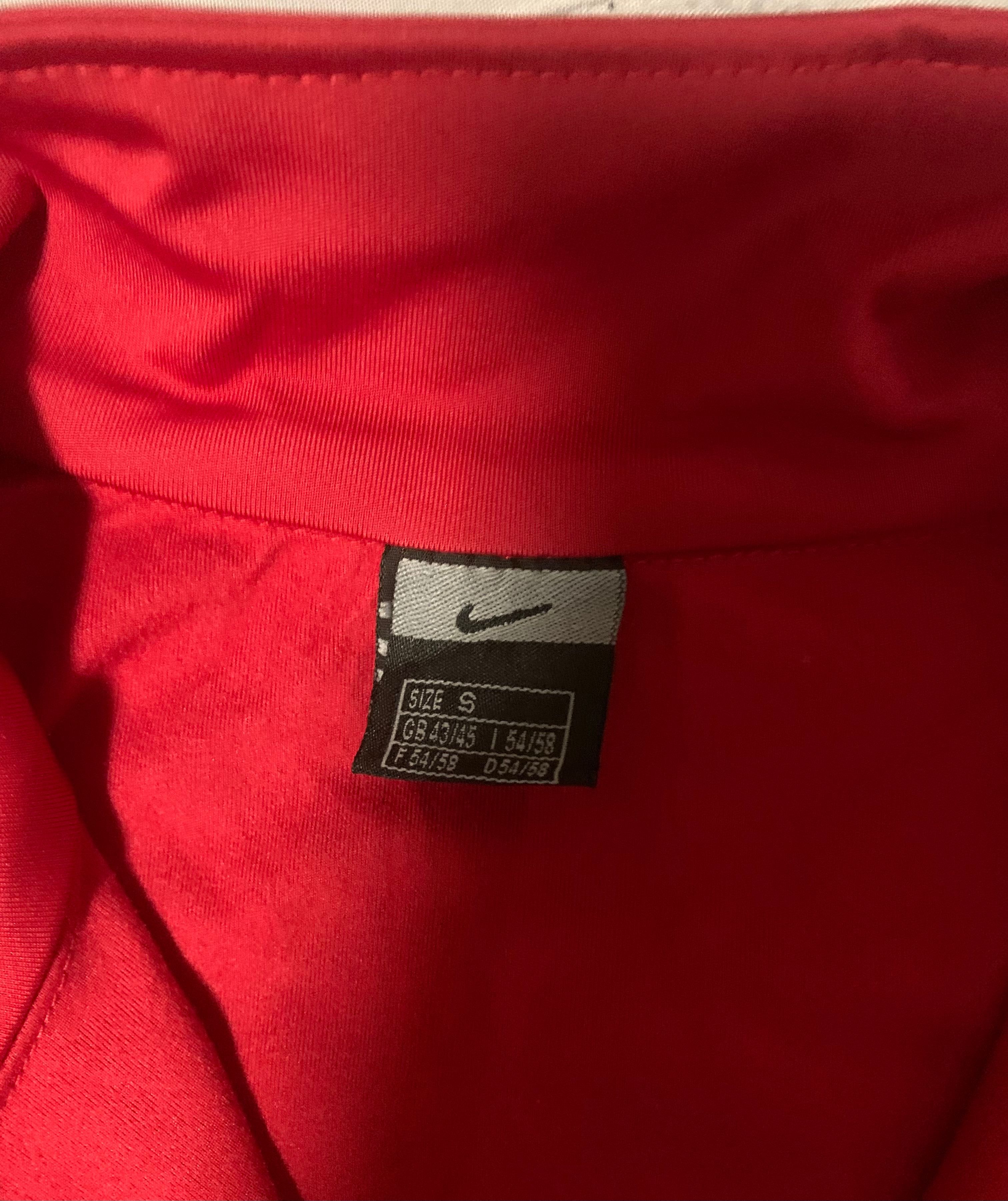 Екип Nike нов без етикет