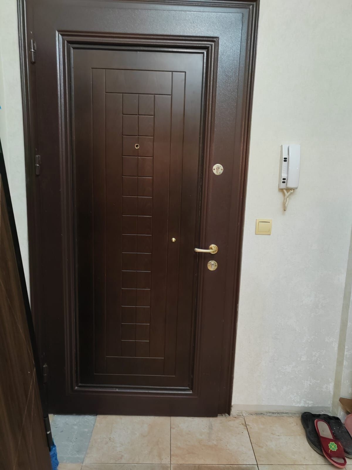 Продается двери железные