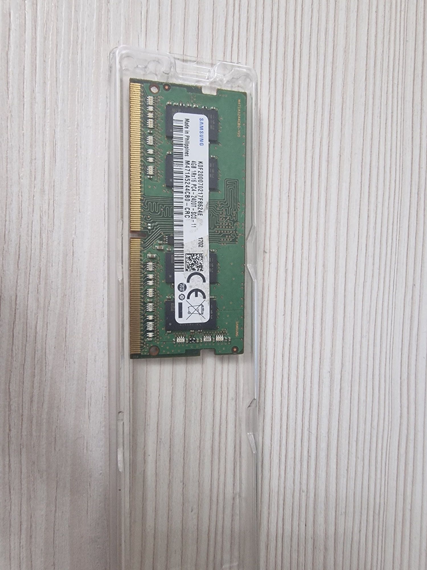 ОЗУ для ноутбук Samsung SO-DIMM DDR4 4Gb 2400MHz M471A5244CB0-CRC