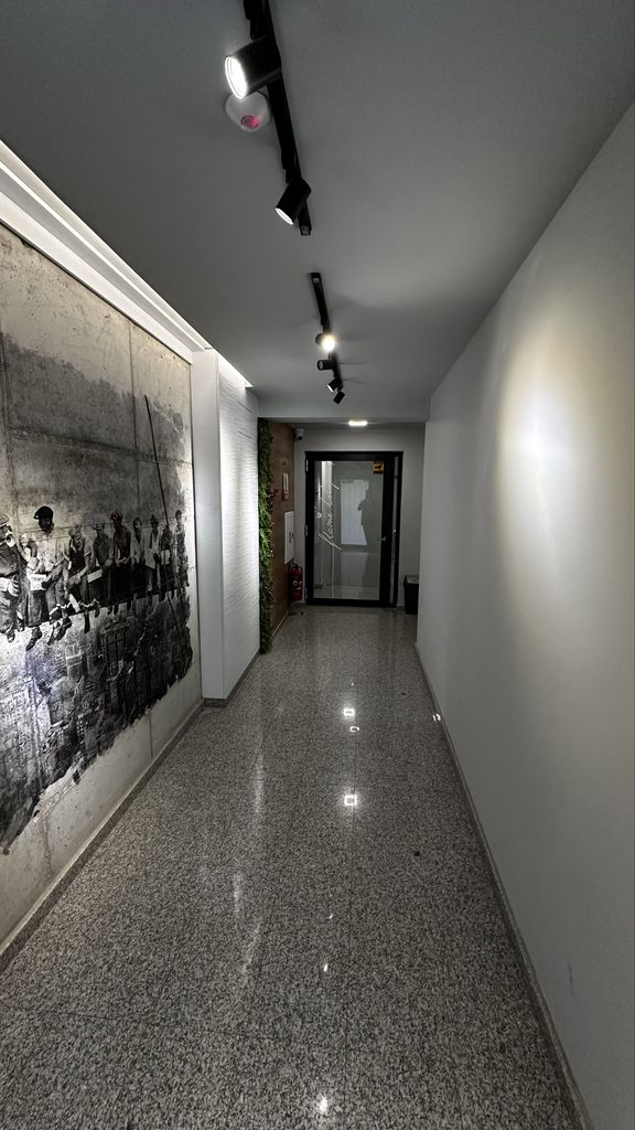 Дава се под наем Гараж / Паркомясто в Варна, Гранд Мол Варна - 26 кв.м за 153 € - Снимка #2
