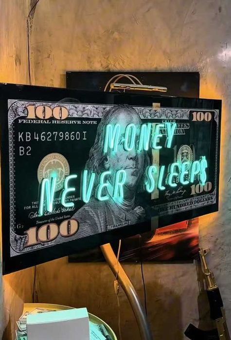 Неоновые вывески и инсталляции