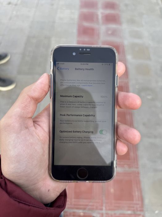 iphone 7  black 32gb