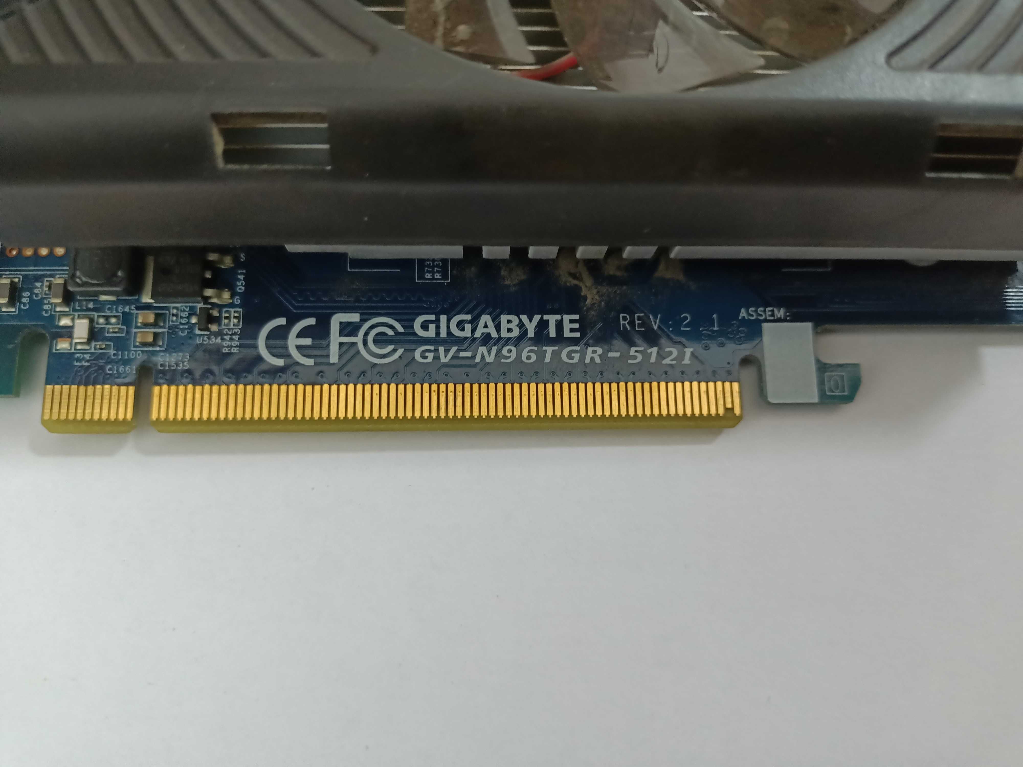 Продам видеокарту "Gigabyte GeForce 9600GT"