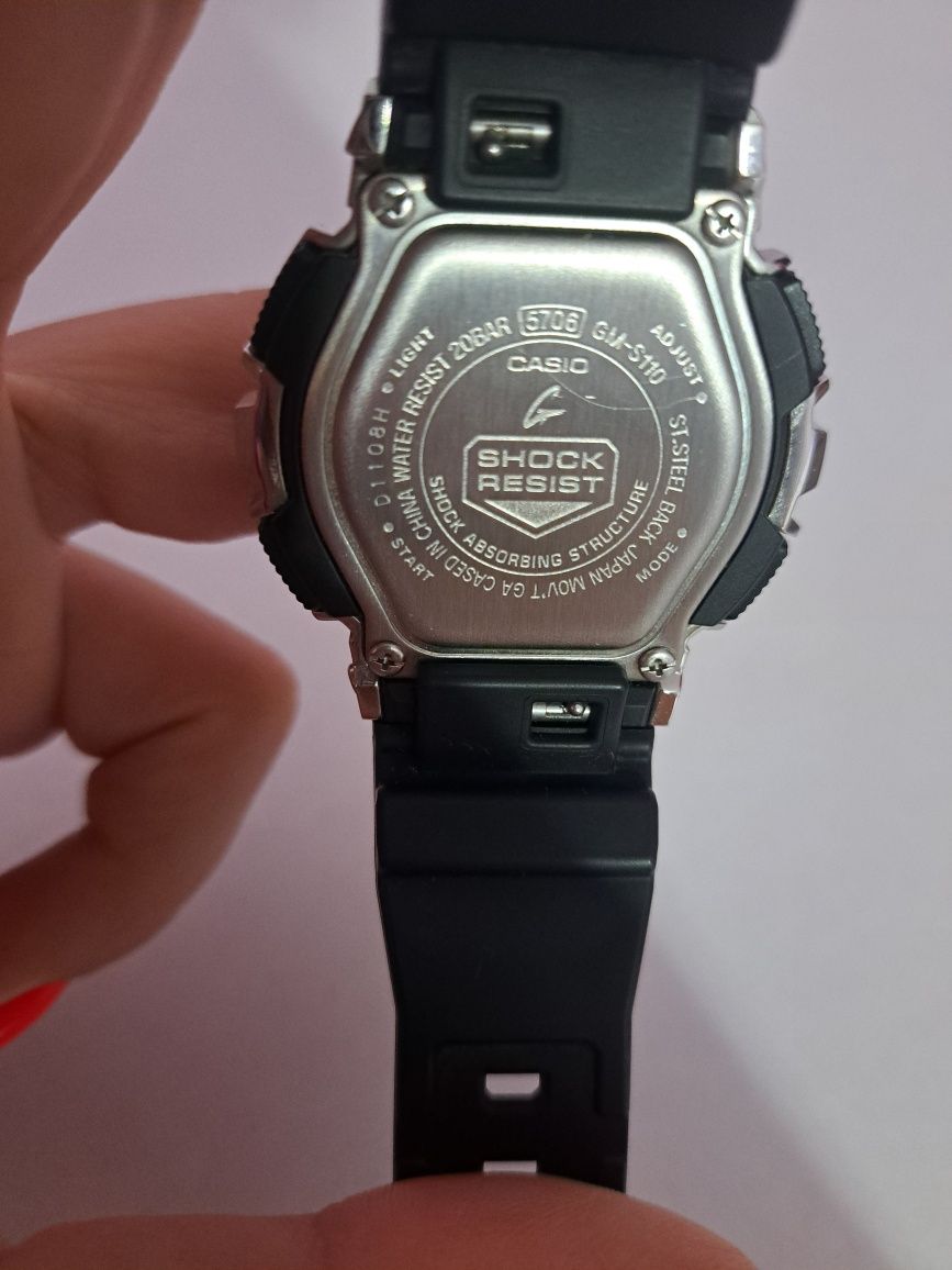 Часовник Casio G-Shock GM-S110-1AER