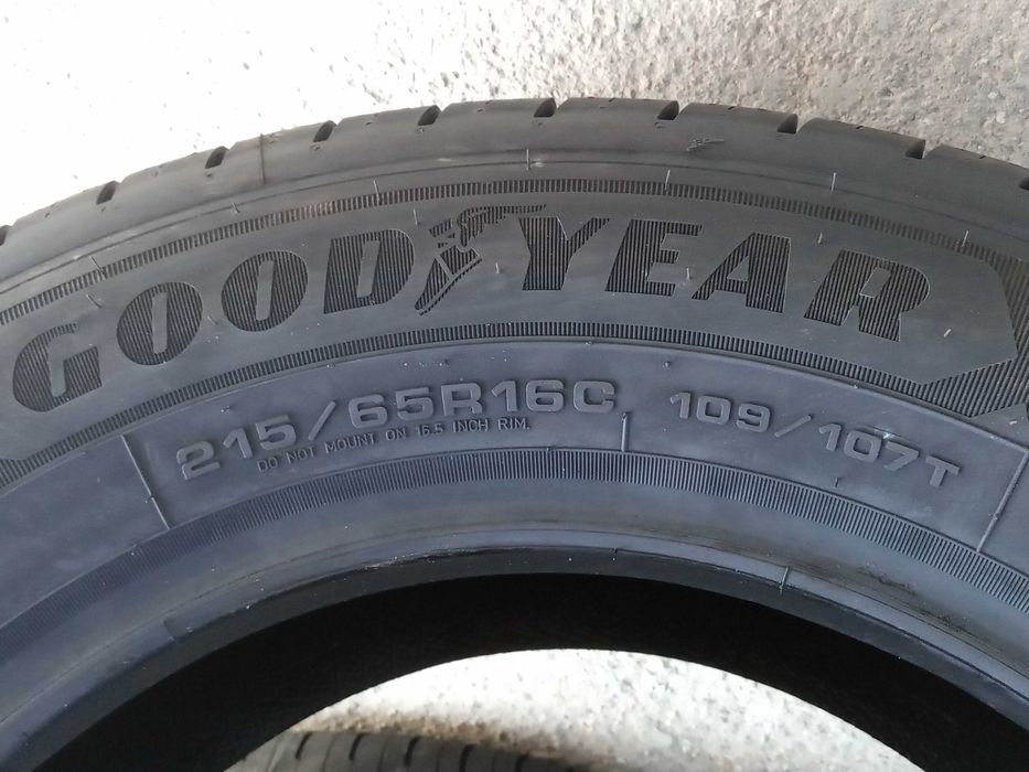 Нови летни бусови гуми 215/65R16C Goodyear EGrip Cargo 2 109T DOT2025
