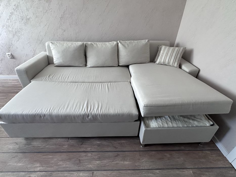 Ъглов диван с отваряема лежанка и функция сън