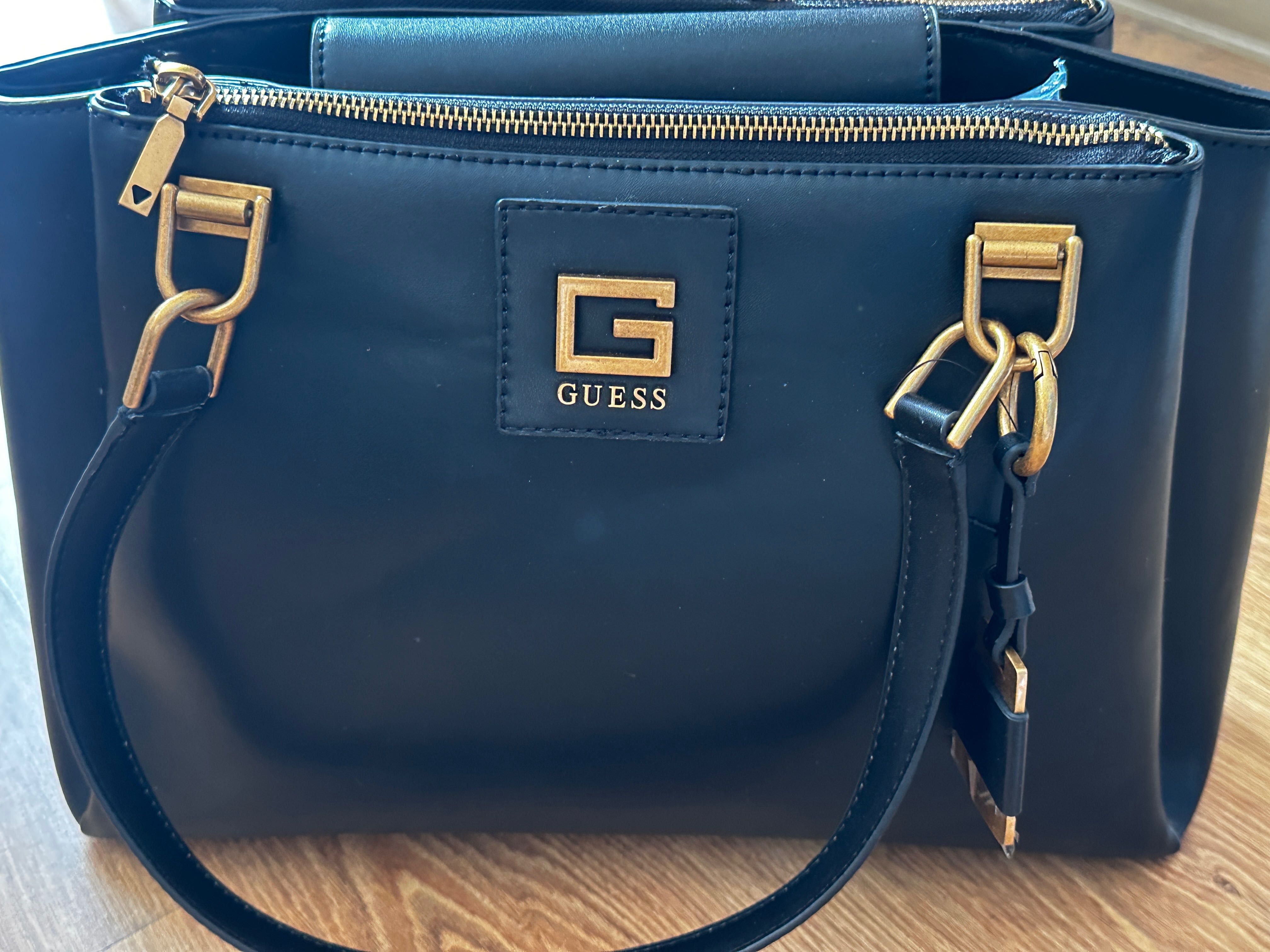 Оригинална Дамска чанта Guess