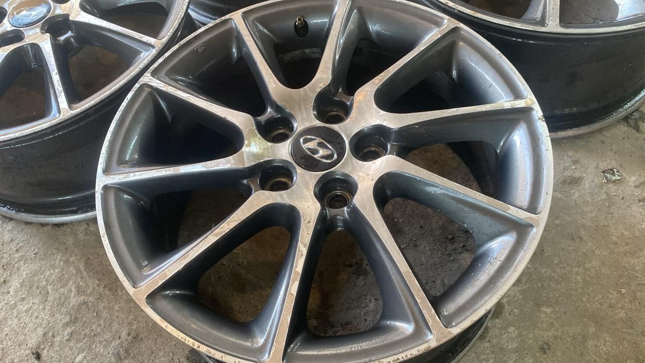 R17 PCD 5 *114,3 Комплект оригинальных легкосплавных дисков