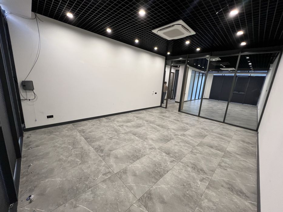 Аренда под офис недалеко от метро Алайский, Шедевр Корзинка 175м2 20$