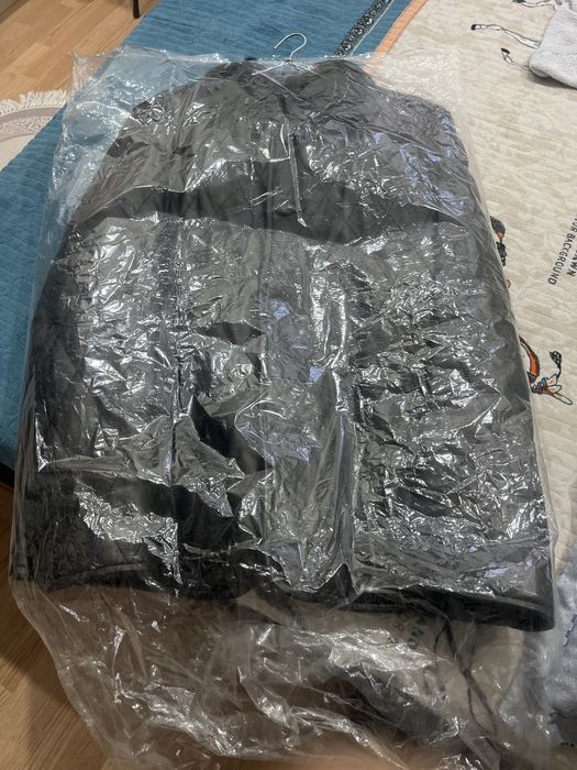 Продам кожанку почти новоя