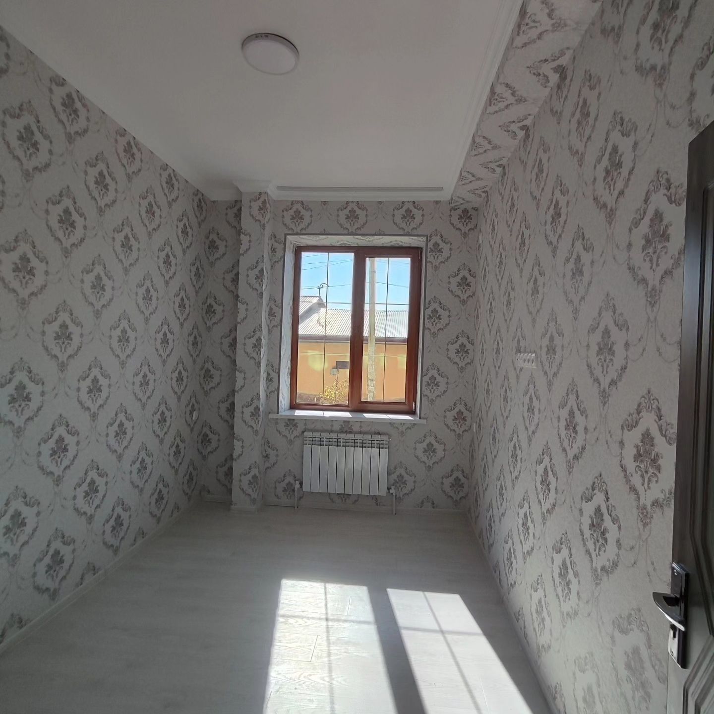 Срочно продается 2 комнатная квартира Узгазоил Новостройка 38.500 уе.