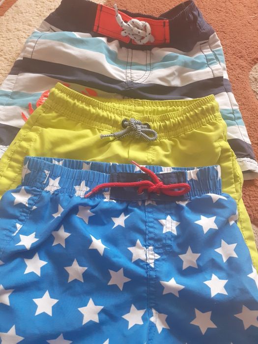 Pantaloni scurți nr98