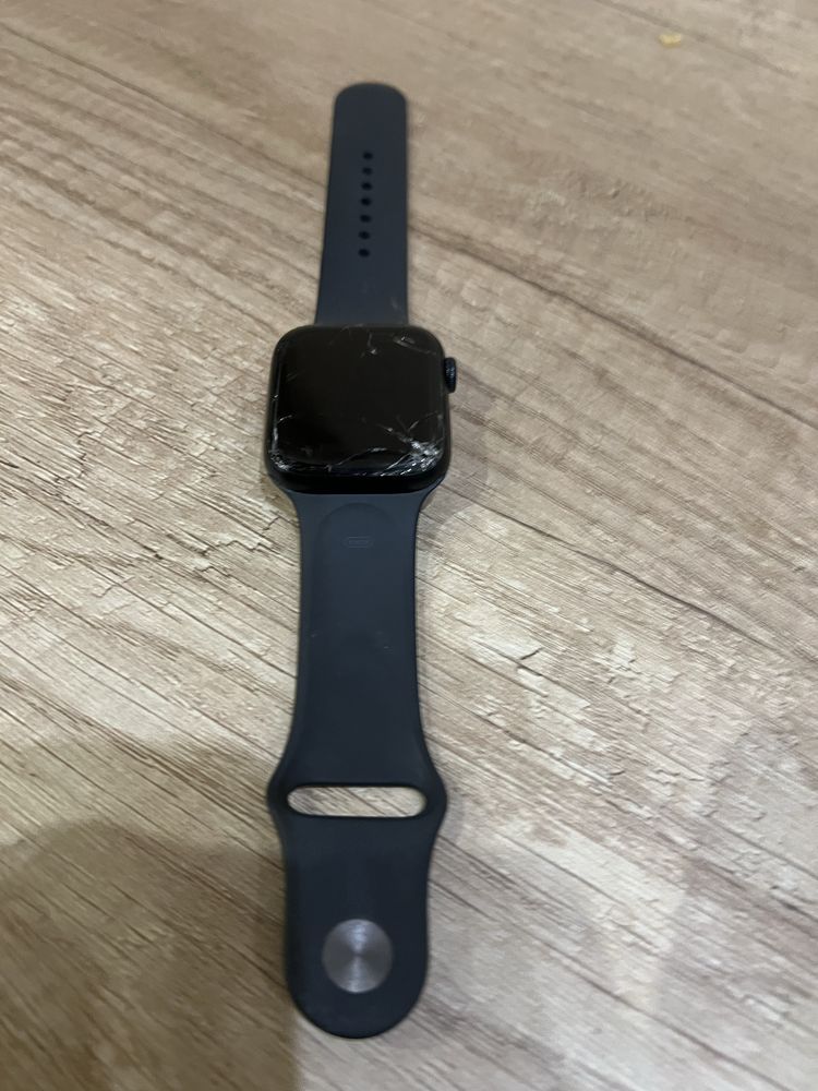 Iwatch SE 2 серия