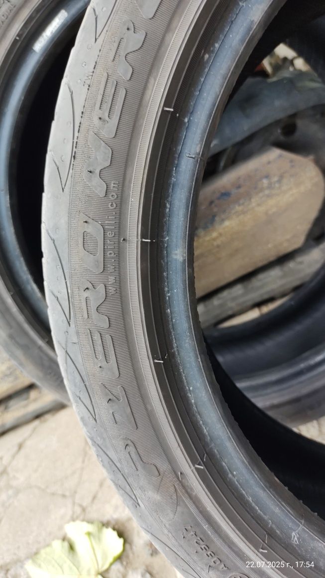 Летни гуми VIKING Дот 21 г. 2 бр.  и Pireli 2бр.