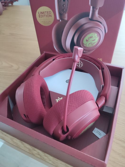 Casti SteelSeries Arctis Nova 7 Wireless Gaming