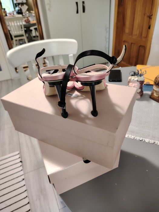 Sandale Miu Miu noi 37