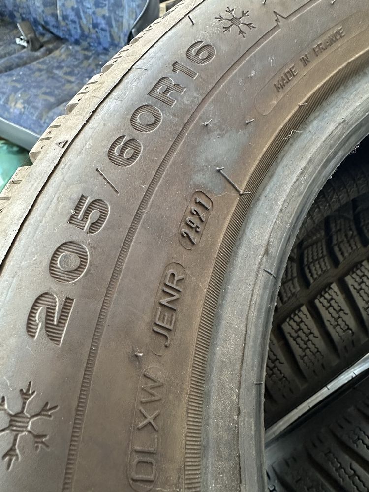205/60/16 Dunlop dot21 4бр